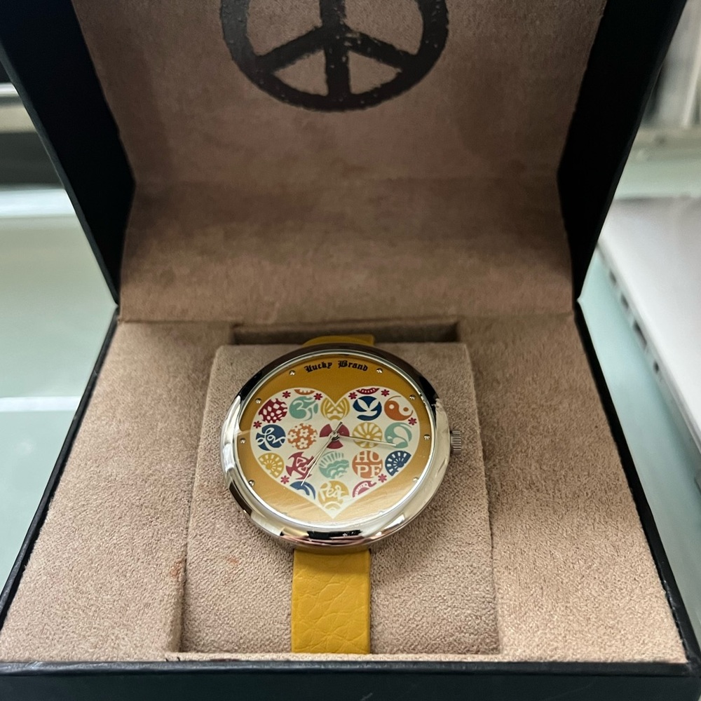 Lucky Brand Watch Lucky In Love Peace to All Everywhere